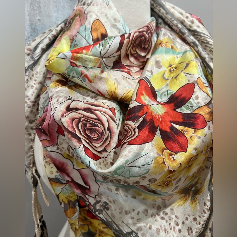 JW Johnny Was Silk Scarf NWT ! 12 Tassels! - Picture 4 of 6